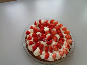 Tarte à la rhubarbe et aux fraises